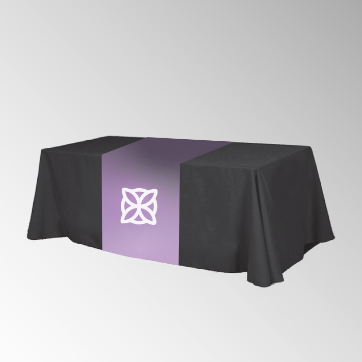 Solid-table-cover-with-runner